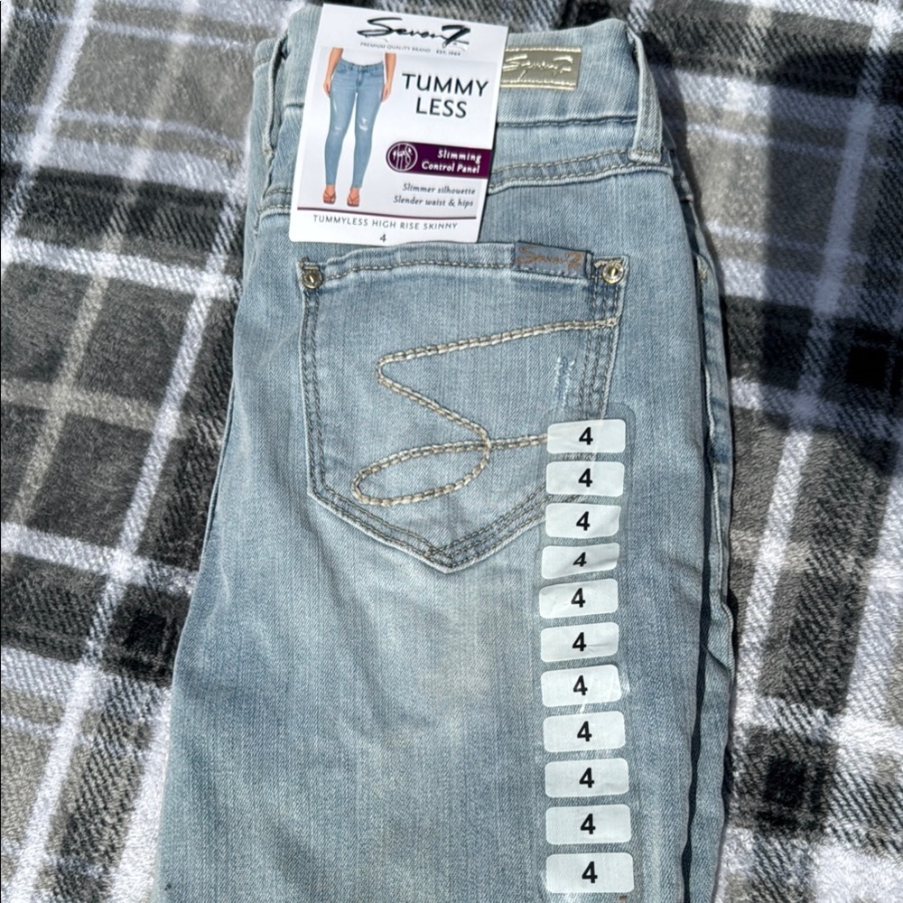 Seven7 High Rise Skinny Blue Jeans with Faded Stonewash